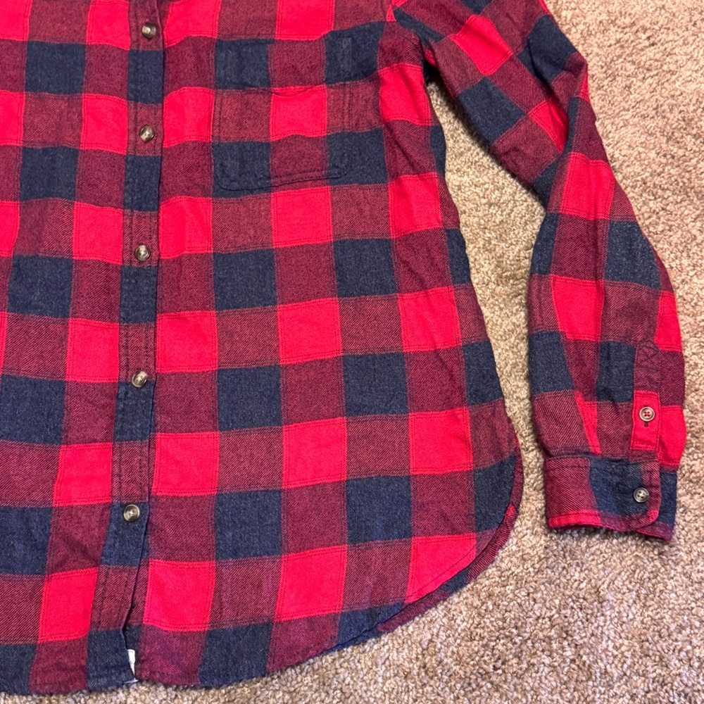 American Eagle Flannel Shirt Womens Medium Red Plaid Boyfriend Fit Long Sleeve - Picture 5 of 9